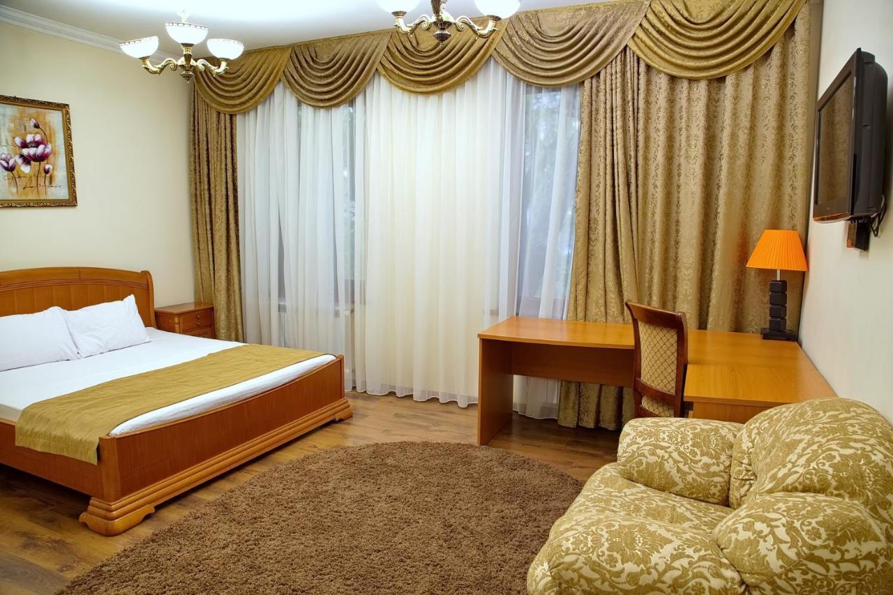 Boomerang Business Hotel Odessza Kültér fotó